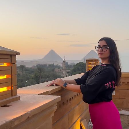 Taj Pyramids View Inn Kafret el-Gabal エクステリア 写真