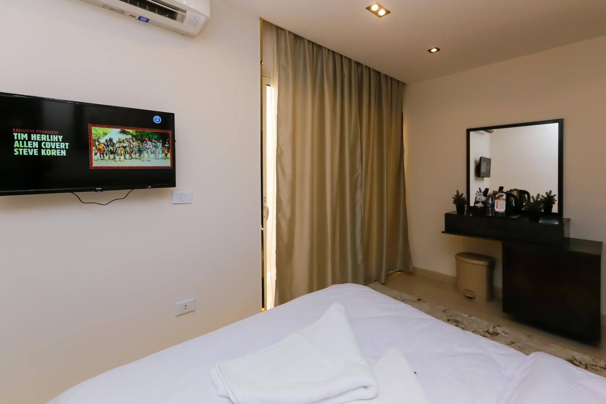 Taj Pyramids View Inn Kafret el-Gabal エクステリア 写真