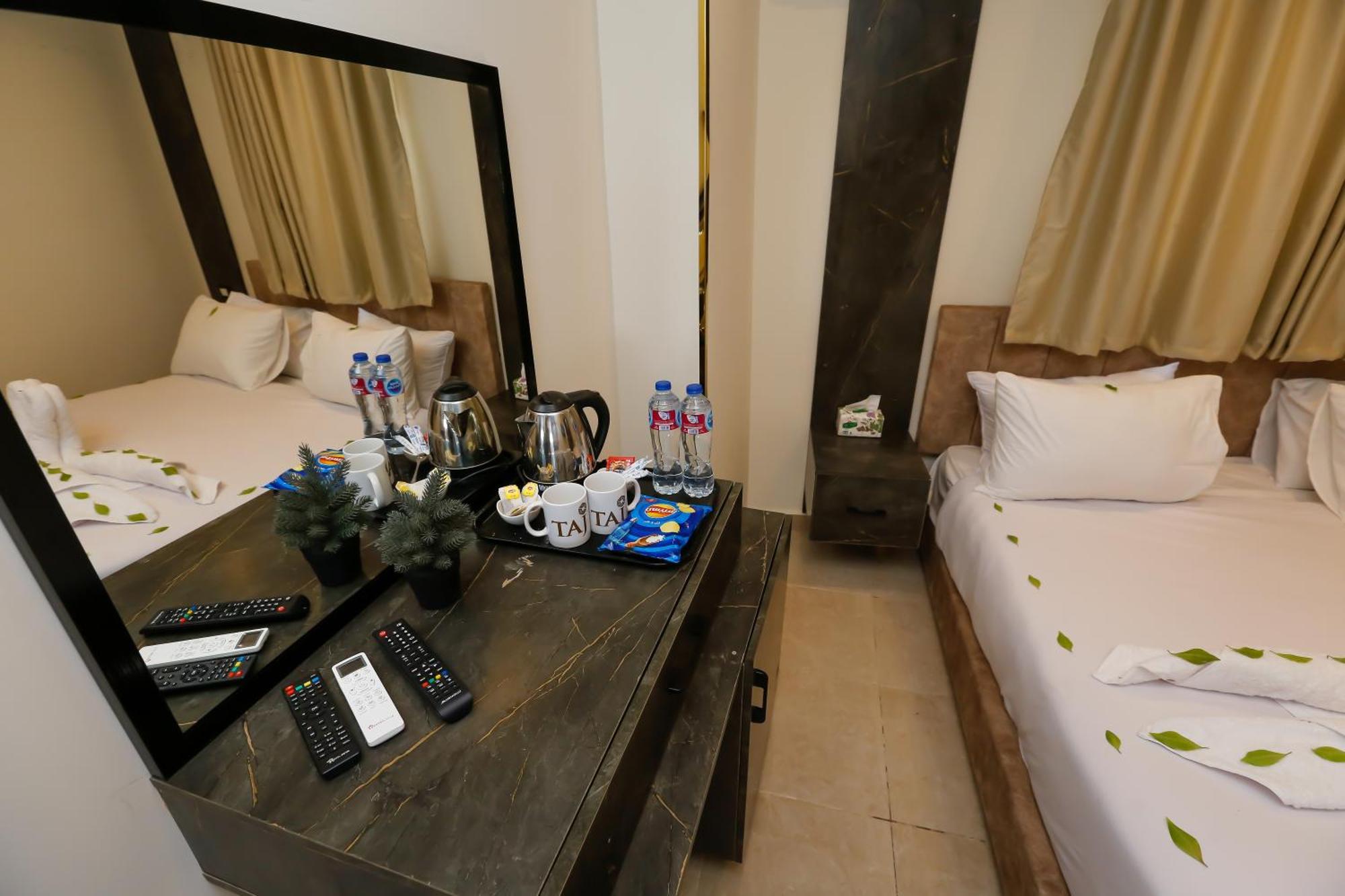 Taj Pyramids View Inn Kafret el-Gabal エクステリア 写真