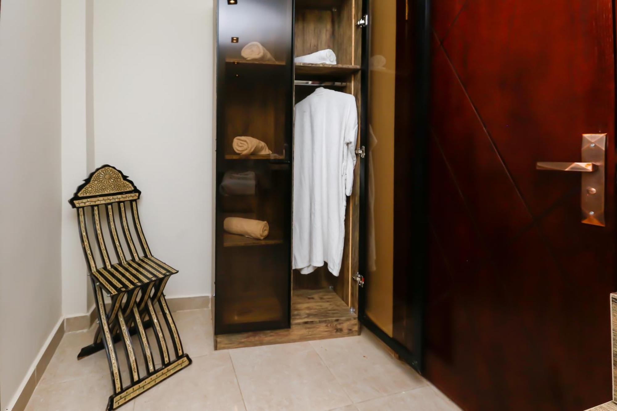 Taj Pyramids View Inn Kafret el-Gabal エクステリア 写真
