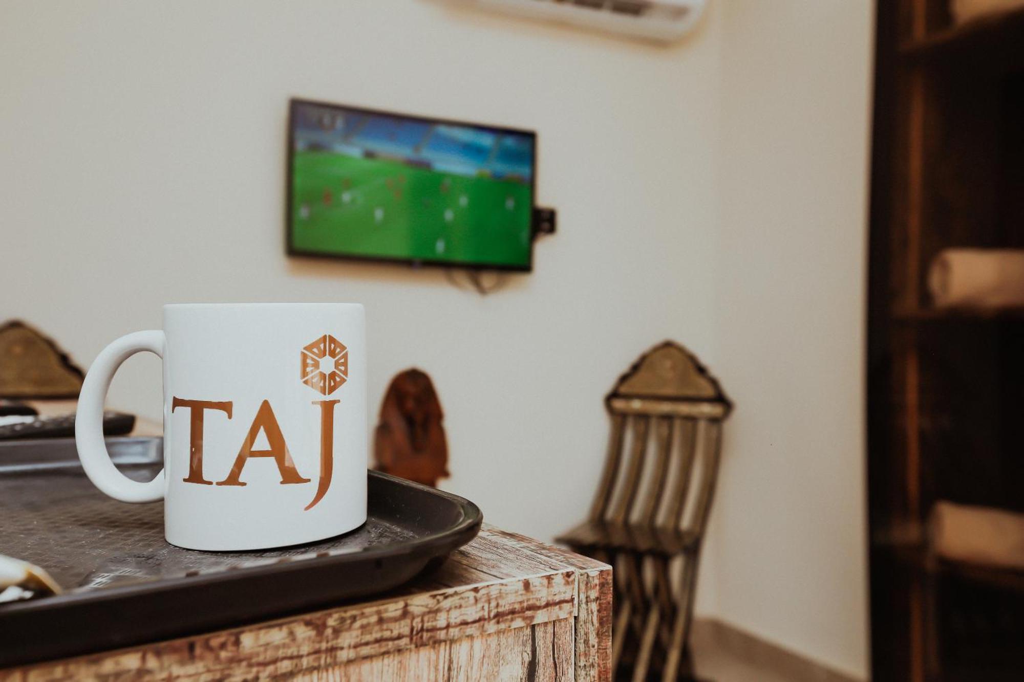 Taj Pyramids View Inn Kafret el-Gabal エクステリア 写真