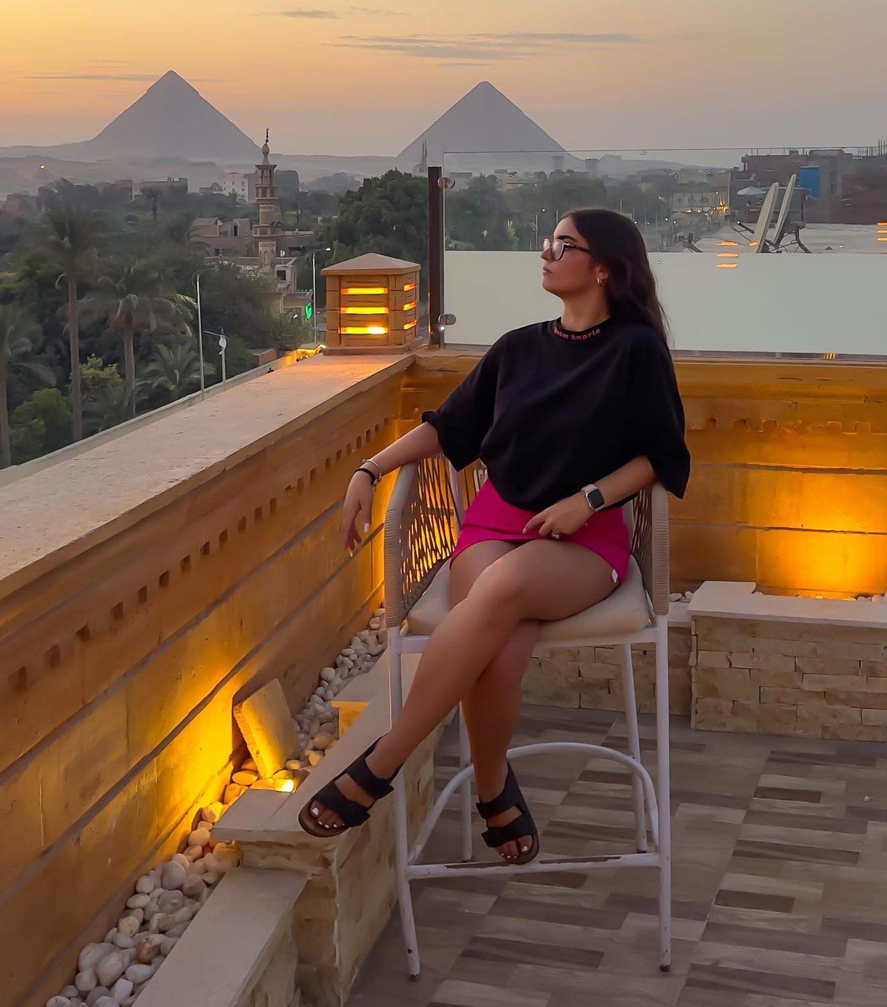 Taj Pyramids View Inn Kafret el-Gabal エクステリア 写真