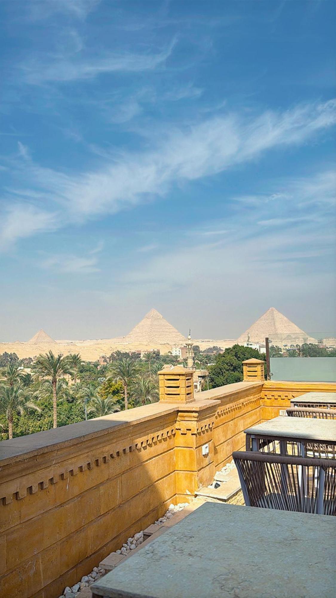 Taj Pyramids View Inn Kafret el-Gabal エクステリア 写真